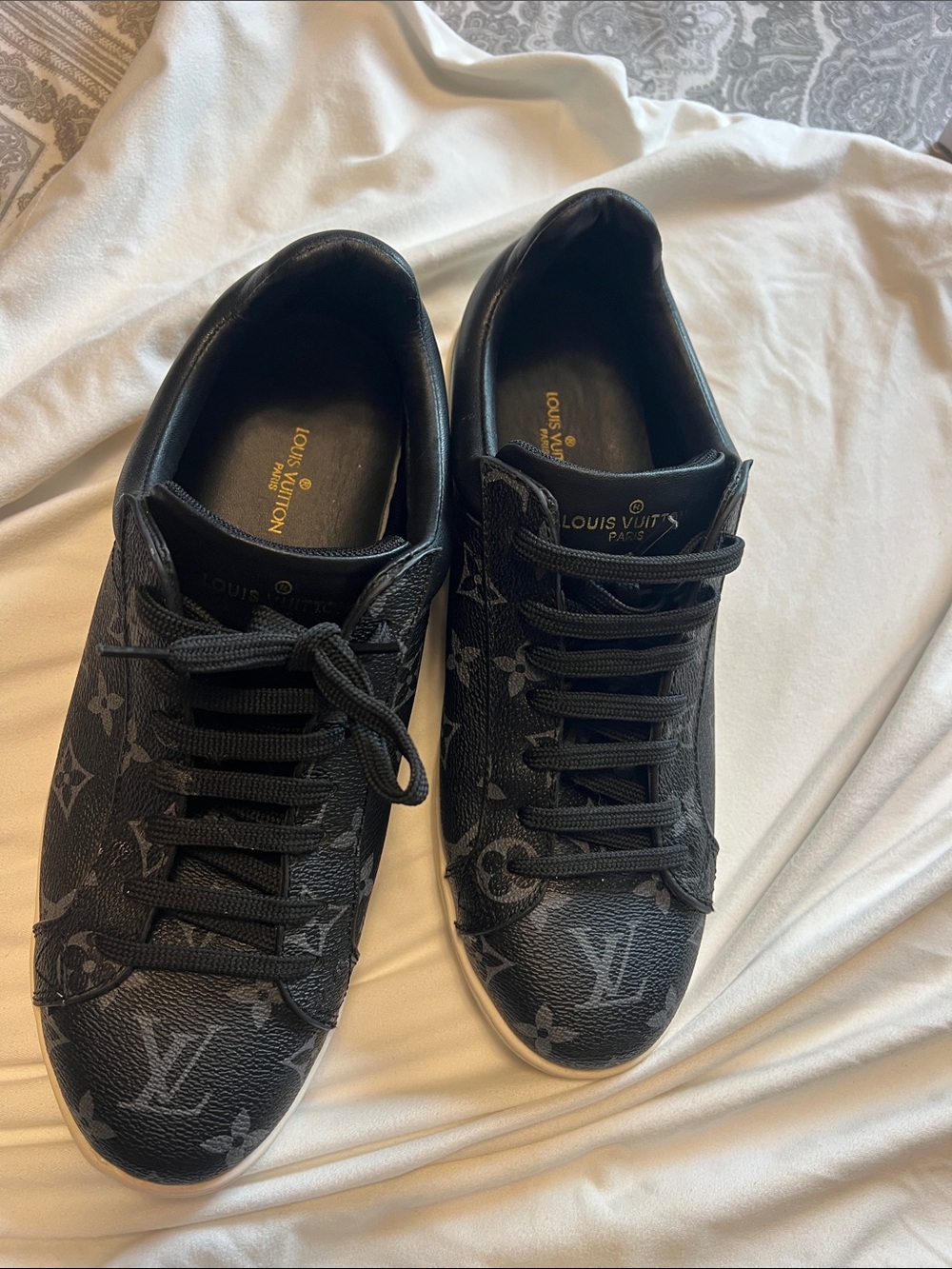 mens lightly used size 8 Louis vuitton luxembourg  low black sneakers